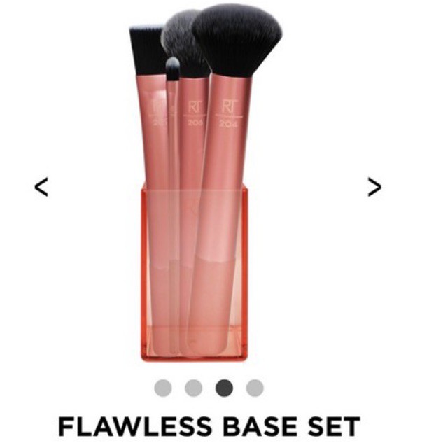 Cọ real techniques Flawless base set 💕