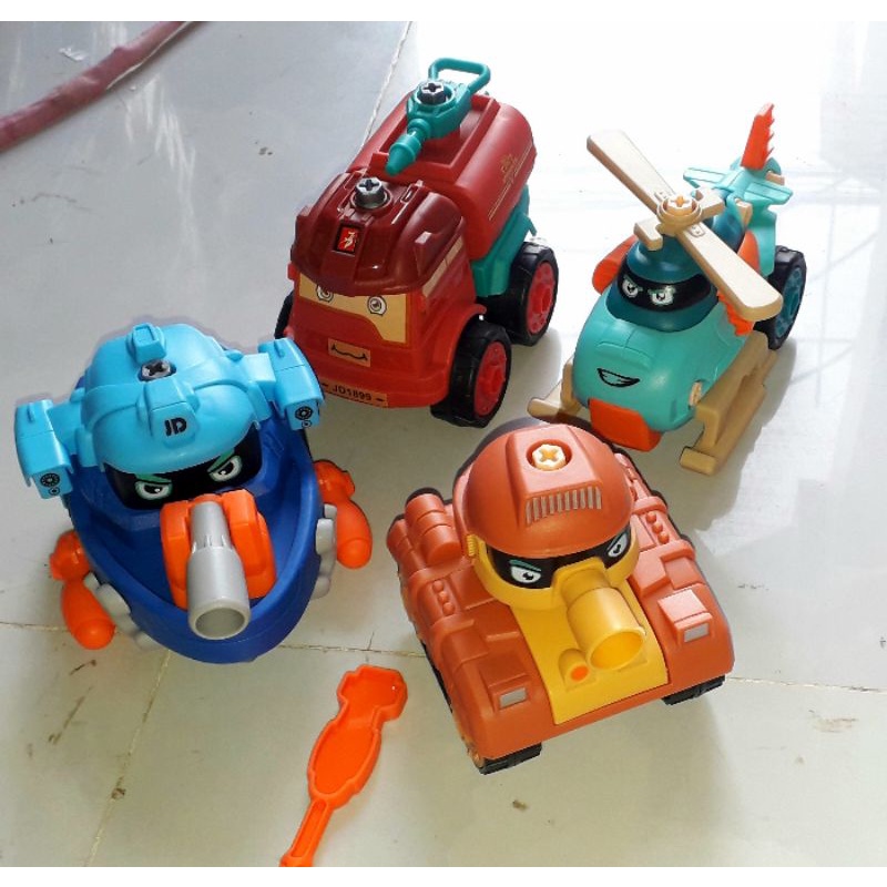 Sét Lắp ráp 4 chiếc xe tàu máy bằng nhựa rất đẹp