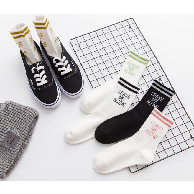 Vớ cổ cao Unisex chữ LEAVE ME ALONE phong cách thể thao, đường phố.