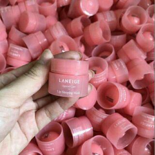 Mặt nạ ngủ dưỡng ẩm môi và phục hồi môi thâm laneige