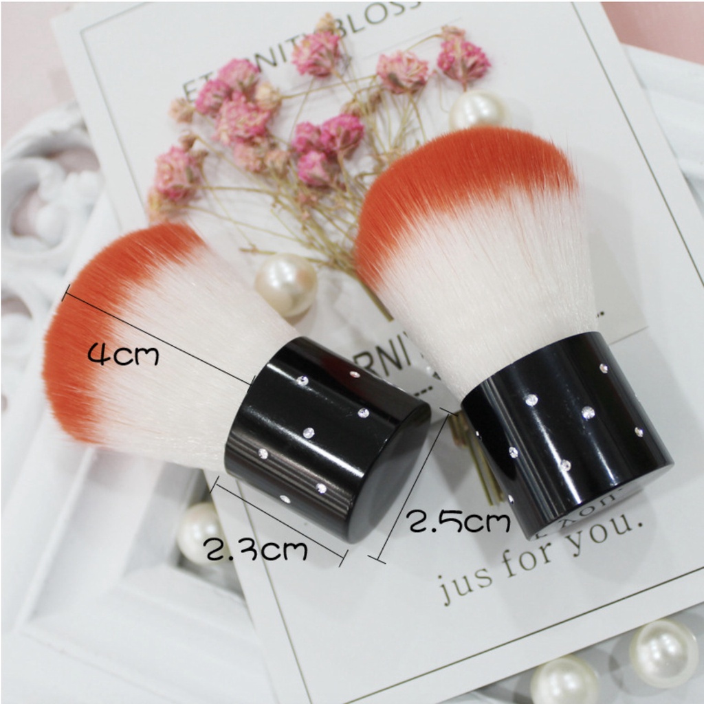 Cọ Phủi Bụi Nail Chuyên Dung Cán Ngắn