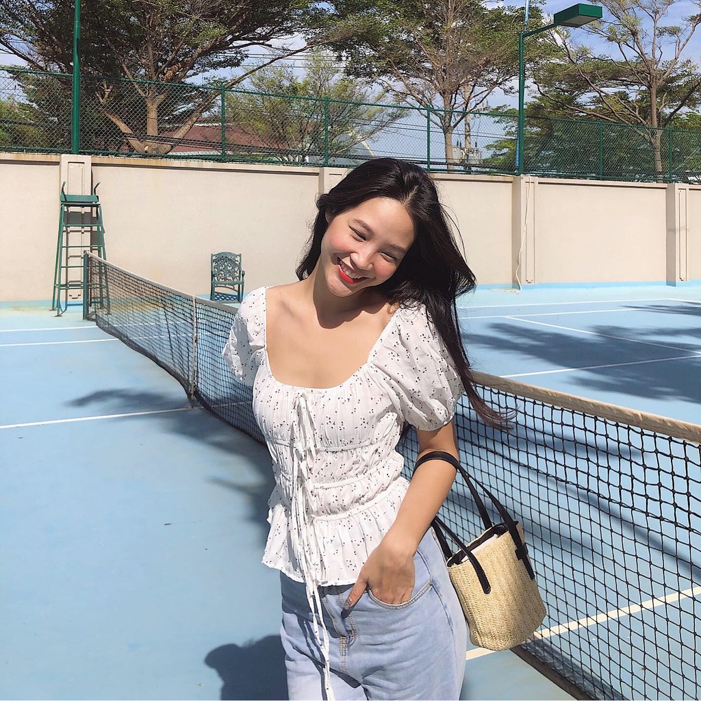 Sofia Top - Áo Kiểu Chiffon Cổ Vuông Họa Tiết Hoa - Thiết kế bởi IAMCOCO.OFFICIAL