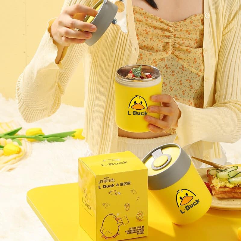 BÌNH Ủ CHÁO THÉP KHỔNG GỈ HÌNH VỊT VÀNG CHO BÉ