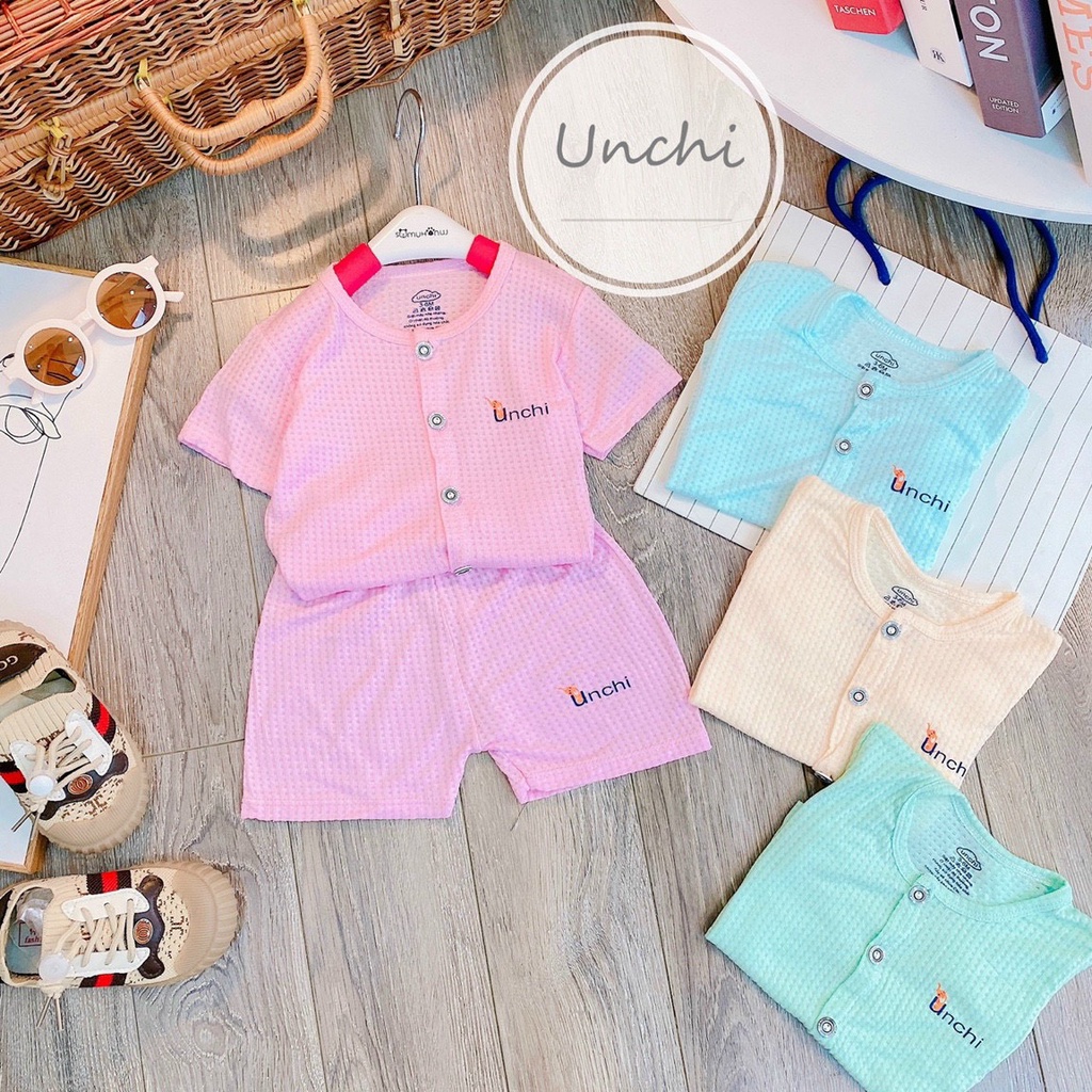 Bộ Unchi sơ sinh cúc giữa chất Cotton lưới mềm thoáng mát cho bé trai bé gái (QATE424)