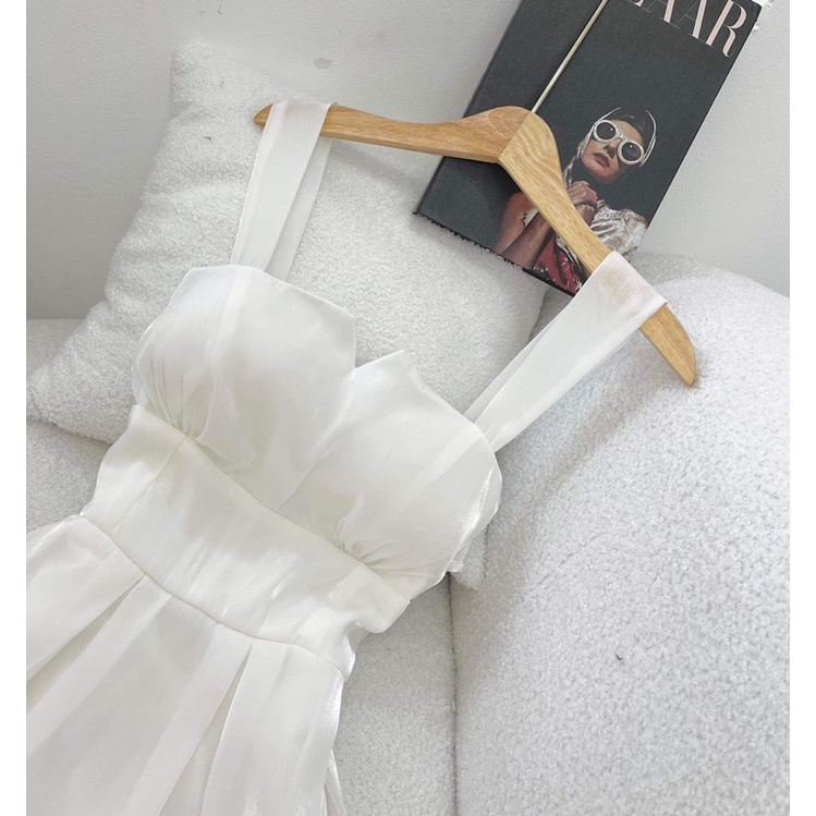 Váy voan tơ trắng