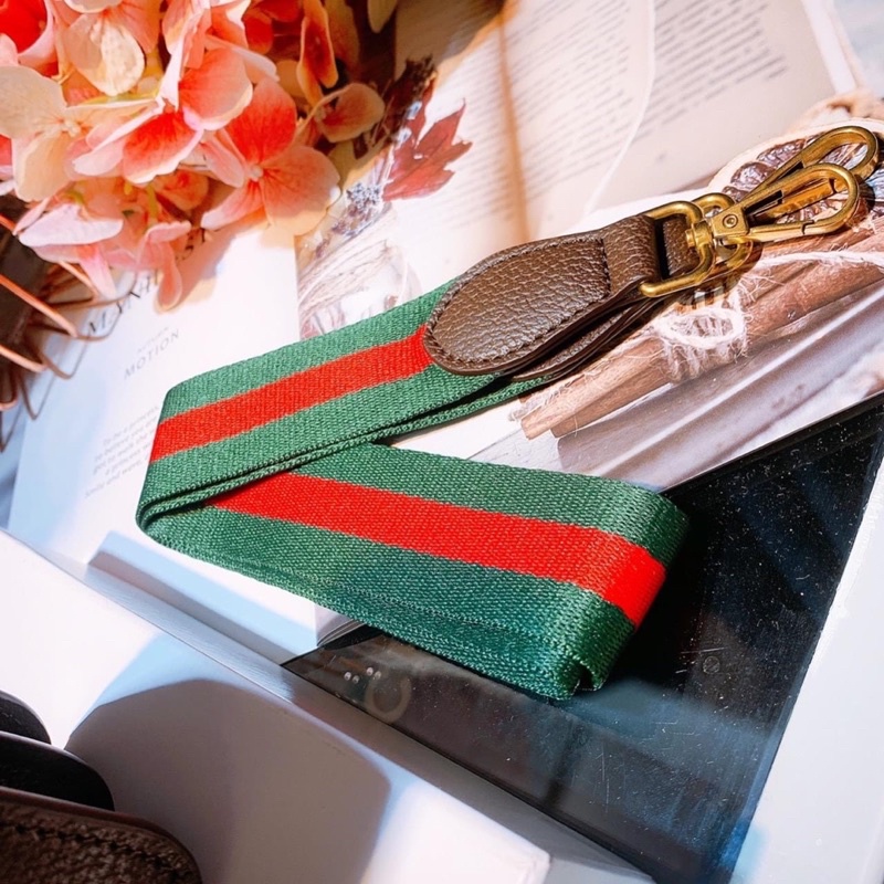 Túi con ong có quai xách