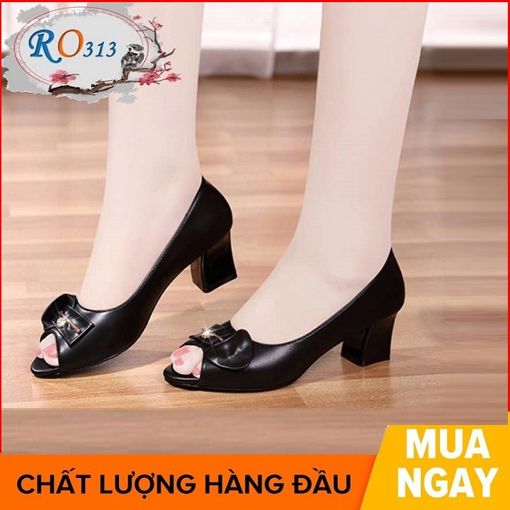 [THƯƠNG HIỆU VIỆT] Giày cao gót nữ đẹp đế vuông 6 phân màu đen kem hàng hiệu rosata ro313