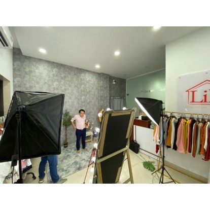 GIAO HOẢ TỐC KV HỒ CHÍ MINH - Đèn studio chụp ảnh sản phẩm, quay video, livestream, cao 2m, softbox 50x70cm