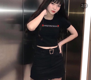 ÁO CROPTOP THÊU HOA HỒNG
