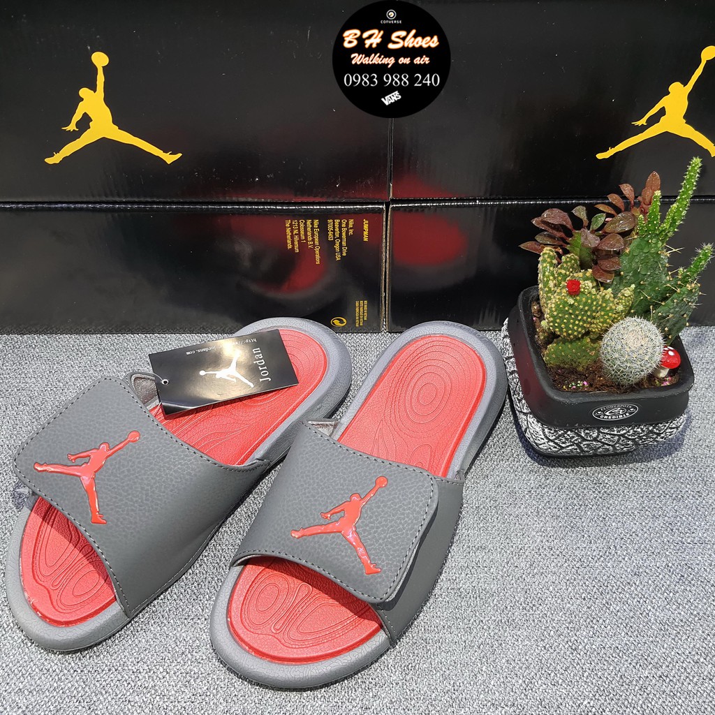 Dép JD Jordan bóng rổ FREE SHIP + hộp hãng + jordan đủ tem tag loại 1 đỏ lót đen quai ngang xé dán nam nữ. BH Slippers