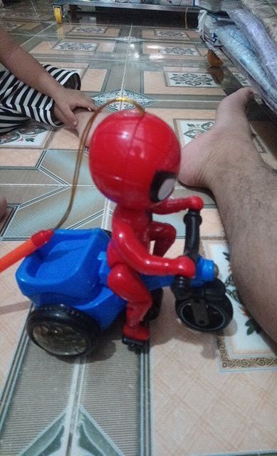 Siêu nhân đạp xe, quà trung thu cho bé