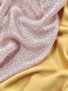 Lụa Tằm Chấm Bi Nhỏ ( Giá 130k/m)
