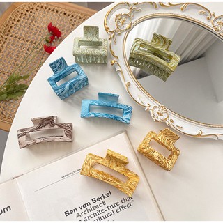 Kẹp Tóc Nữ Hình Cá Mập Nhiều Màu