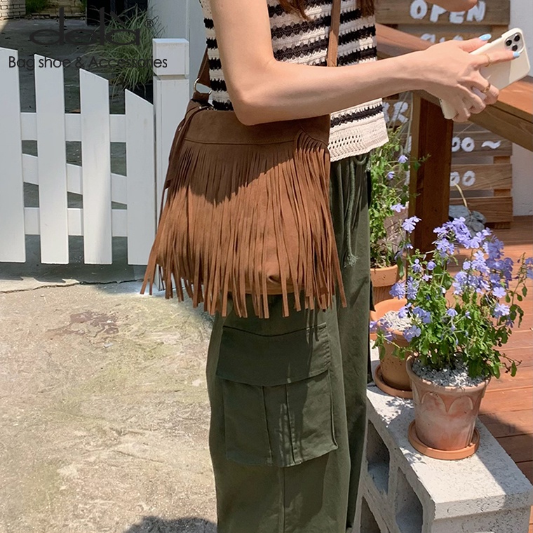 Dela Túi Đeo Chéo Da Lộn Đính Tua Rua Phong Cách Mỹ Thời Trang Mùa Hè