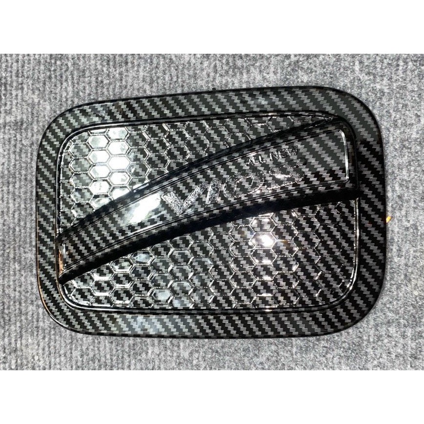 Ốp trang trí nắp bình xăng Vios 2019-2021