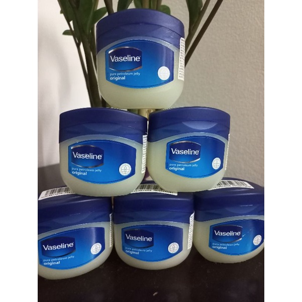 Sáp Dưỡng Ẩm Vaseline Pure Petroleum Jelly 50ml