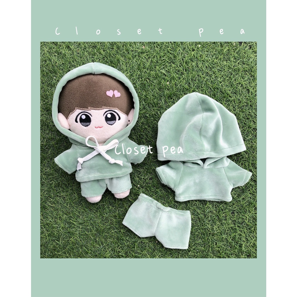 Áo lông nhung màu xanh lá nhạt cho doll 15cm 20cm