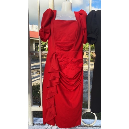 Đầm body đỏ kết cườm