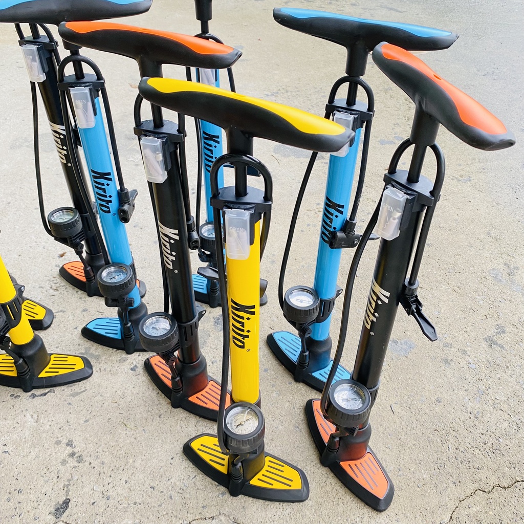 Bơm tay Stanlays - Bơm xe máy , xe đạp - Thiết kế thông minh lực bơm nhẹ nhàng