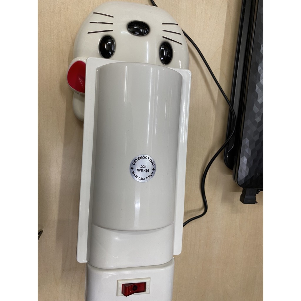 ĐÈN BÀN HỌC SINH