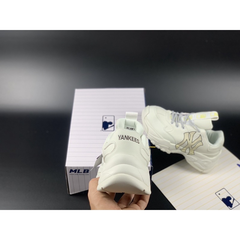 Giày thể thao/ Sneaker Hàn Quốc Ny vàng (Full box + tặng kèm tất sneaker)