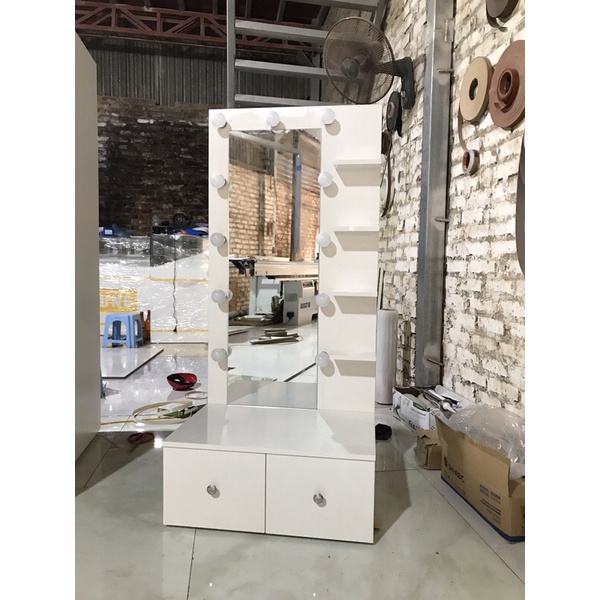 Sẵn sl bàn trang điểm bệt gương cao