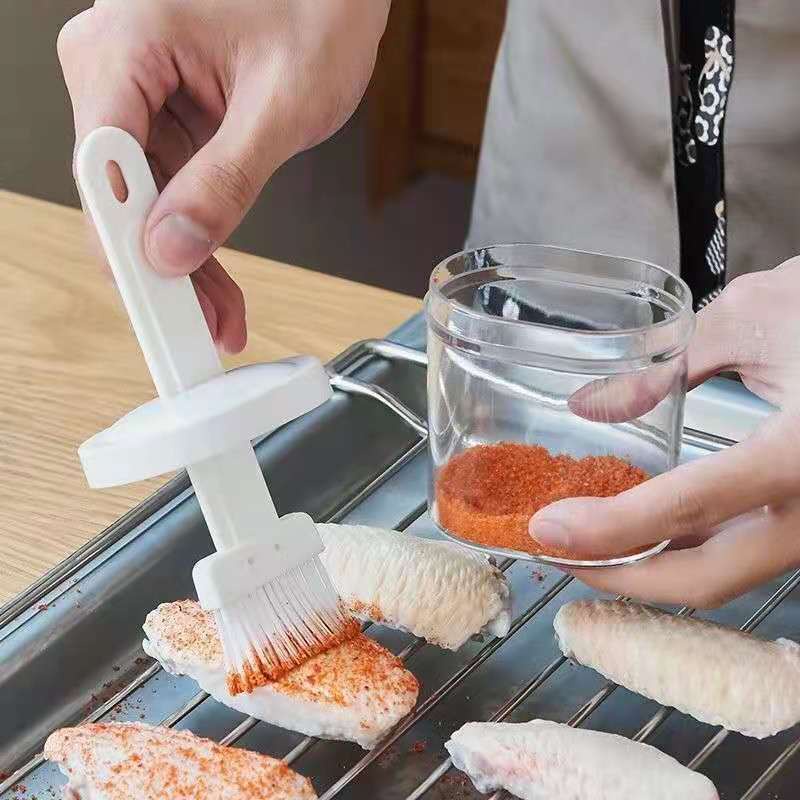 Cọ quét dầu bằng silicon kèm bình đựng dùng nướng BBQ tiện dụng