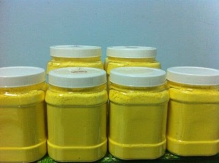 Tinh bột nghệ nguyên chất.