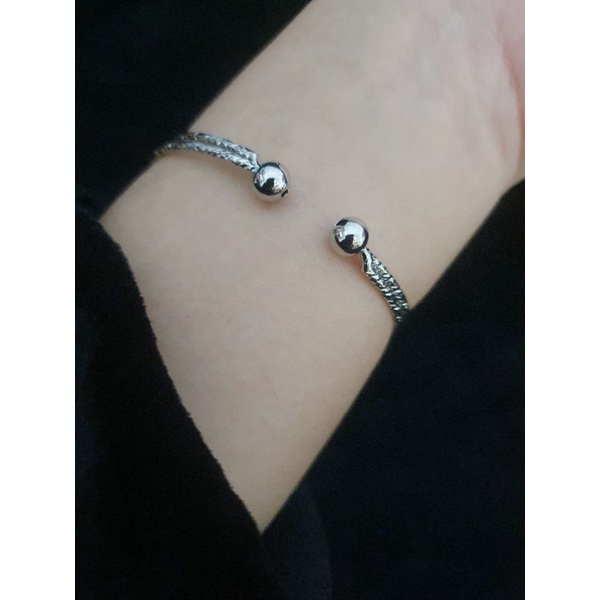 [ KHÔNG ĐEN GỈ - Giao Hỏa tốc ] Vòng tay lắc tay Titan thu to nhỏ được - có chuông và ngôi sao nhỏ may mắn LTNSMM