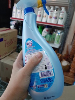 Nước xịt ủi thơm Quần áo Thái Lan