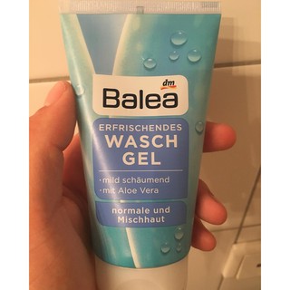 Sữa rửa mặt Balea lô hội dành cho da thường và da hỗn hợp