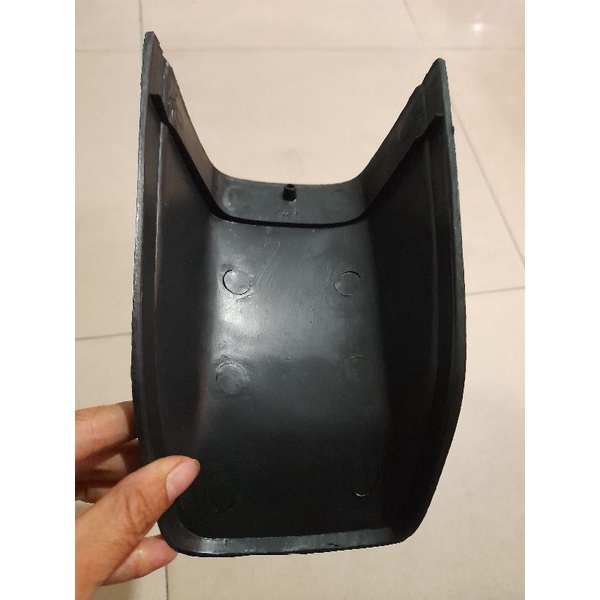 Chắn bùn sau dài gắn cho xe Super Dream hàng dầy loại tốt.