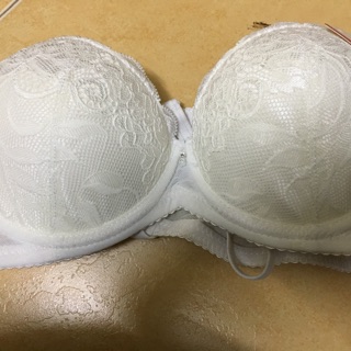 Áo ngực ren mút dày