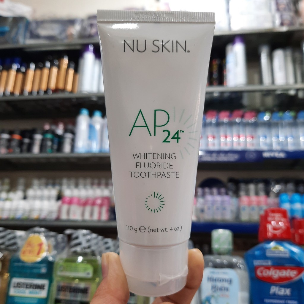 Kem đánh răng trắng sáng AP-24 Whitening Flouride Toothpaste Nu Skin 110g