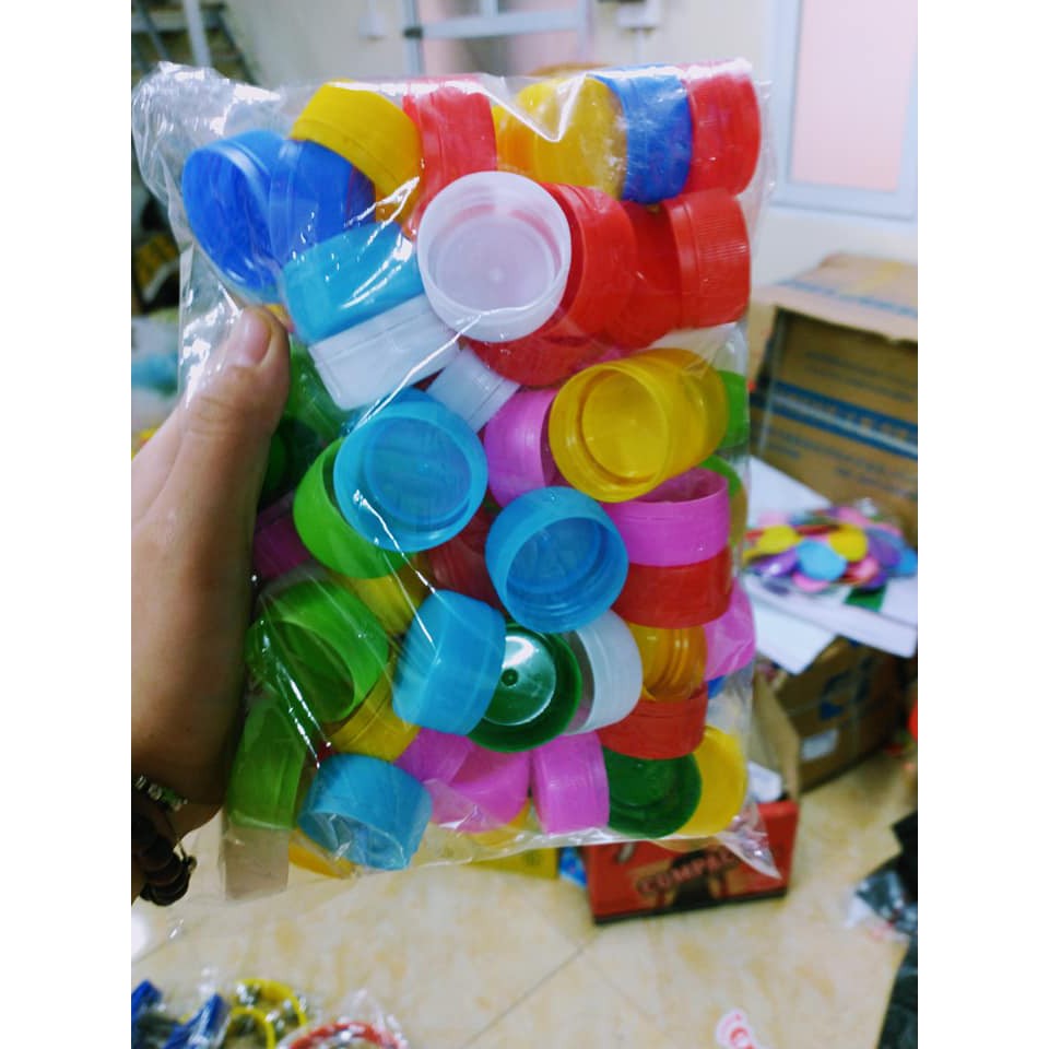 100 Nắp chai nhựa nhiều màu - thủ công mầm non