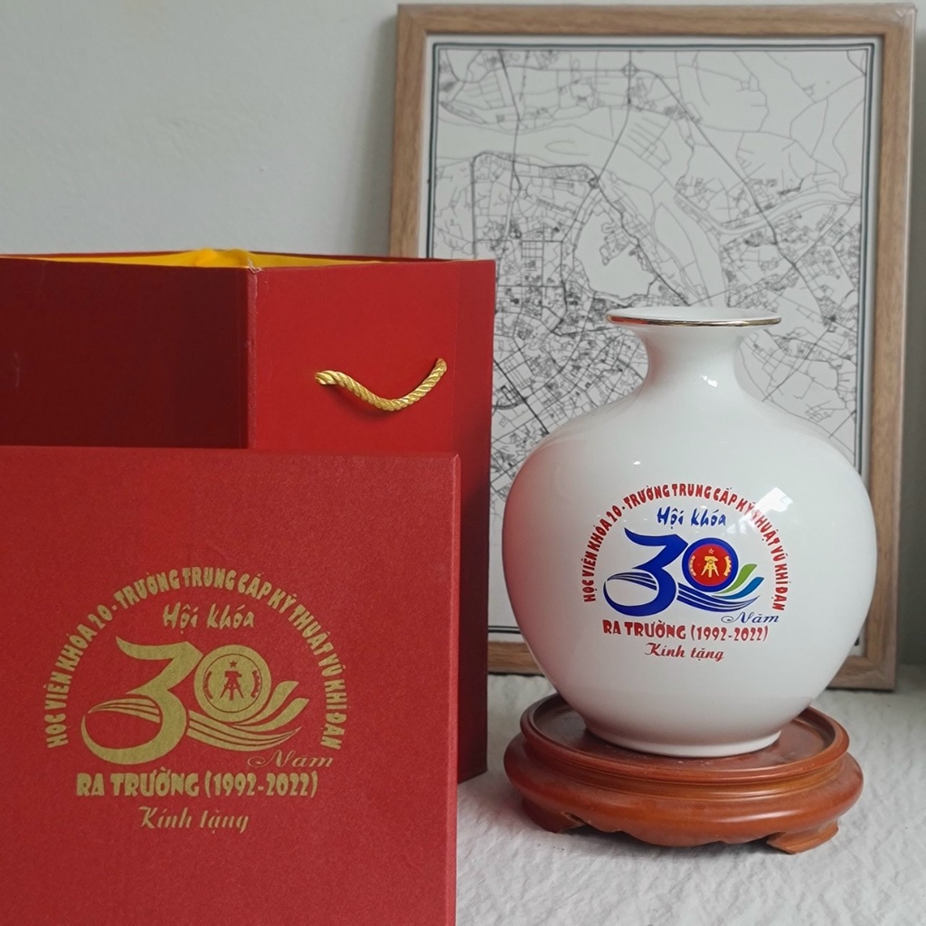 In logo thương hiệu Bình hoa decor, bình gốm sứ bát tràng cao cấp làm quà tặng doạnh nghiệp, khách hàng