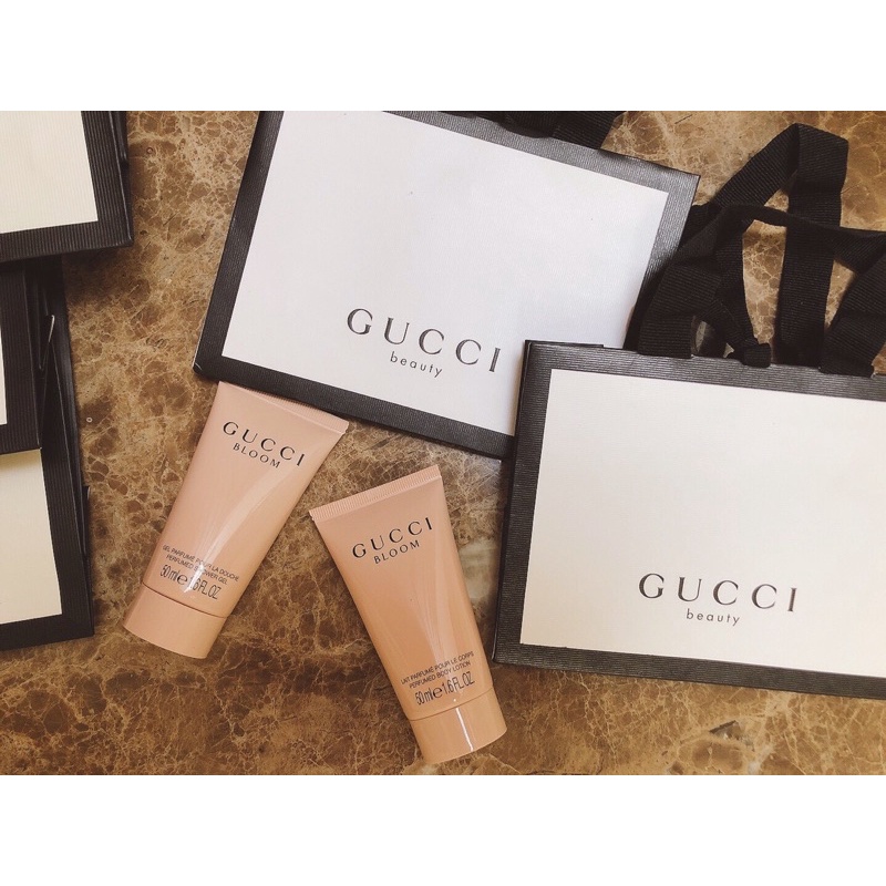 Set sữa tắm vs dưỡng thể hương nước hoa Gucci Bloom 50ml + 50ml ( kèm túi giấy)