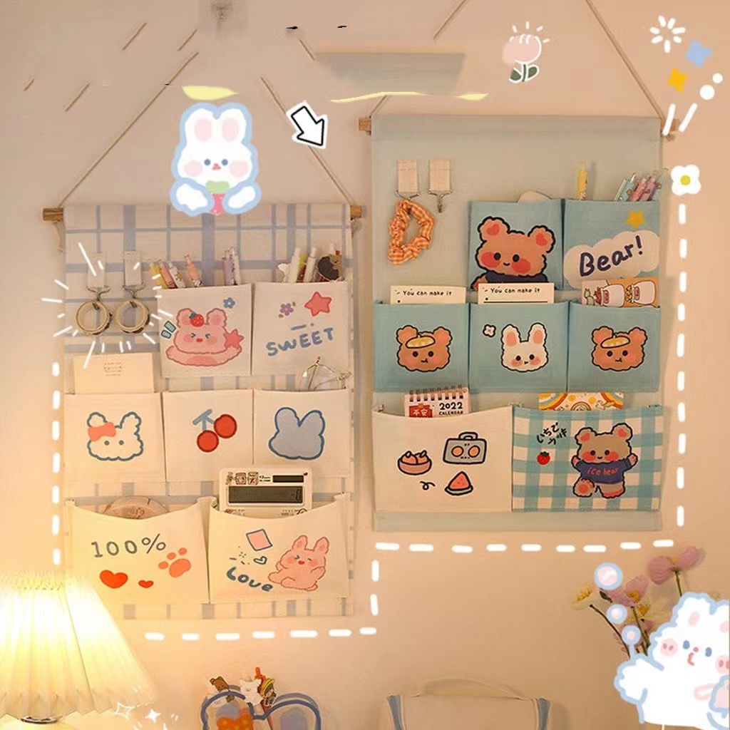 ✨Cổ Phiếu Sẵn Sàng✨Túi Đựng Đồ Treo Tường/Cạnh Giường Bằng Vải Nhiều Ngăn In Hình Hoạt Hình Dễ Thương Kích Thước Lớn Cho Học Sinh