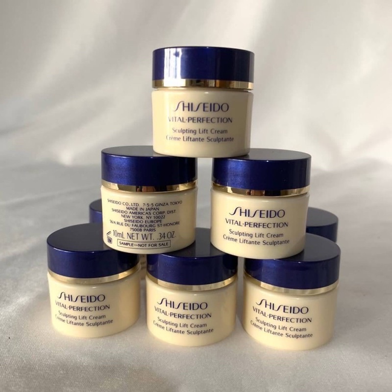 Kem Dưỡng Shiseido Vital-Perfection Sculpting Lift Cream