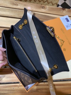 Túi Louis Vuitton size 27