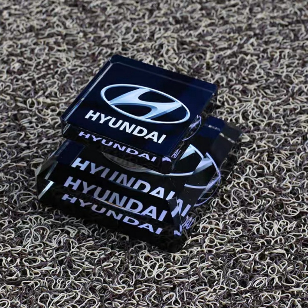 Nước hoa thủy tinh in logo các hãng xe ô tô, xe hơi để trên taplo - Tặng kèm đế dán taplo và lọ nước hoa ngẫu nhiên