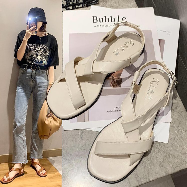 Giày Sandal Nữ Đế Thấp Hở Ngón Quai Chéo Bằng Da