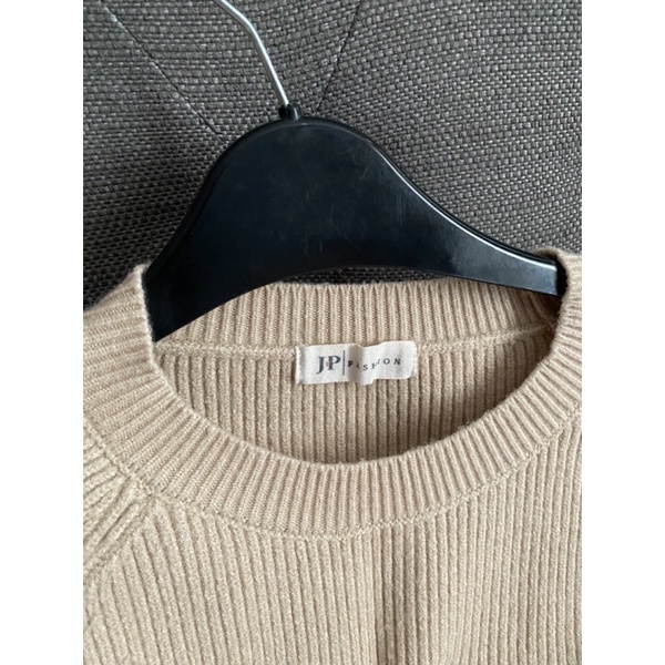 Thanh lý áo thun len JP Fashion sz M màu nude