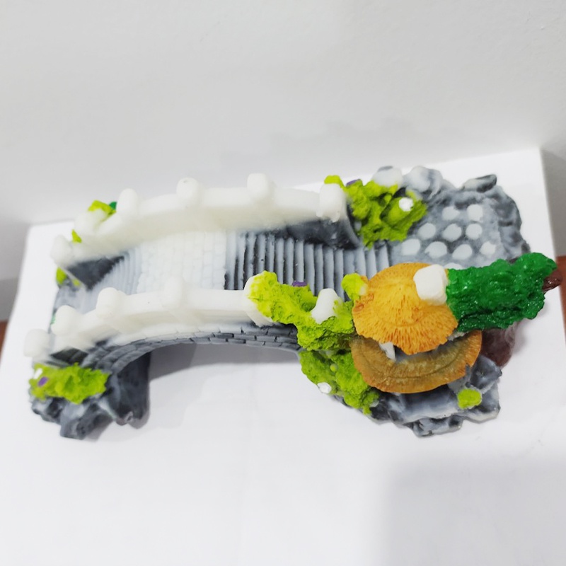 Cầu non nước màu trắng 17x7x7 cm cho bể cá cảnh, hồ cá cảnh gia đình