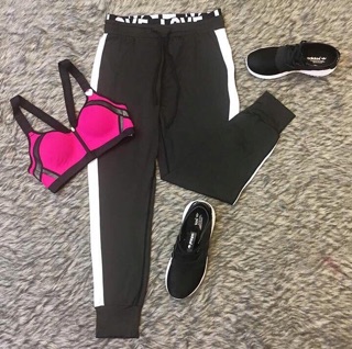 Quần Jogger nữ mặc hè