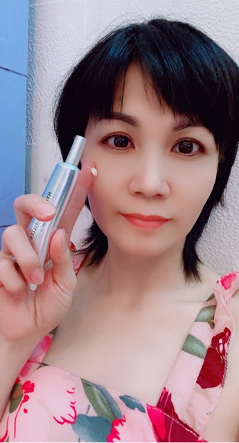 Kem dưỡng mắt làm mờ nhăn vùng mắt Eucerin Hyaluron Eyes chính hãng nhập Đức | BigBuy360 - bigbuy360.vn