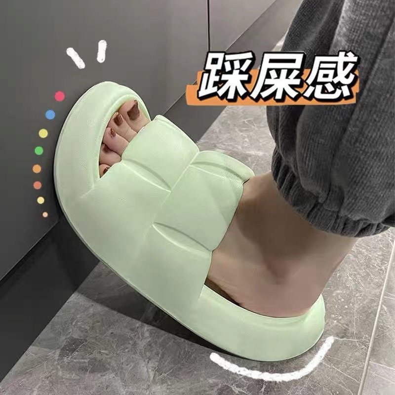 Dép bánh mì ô vuông đơn giản hot nhất dành cho Nữ