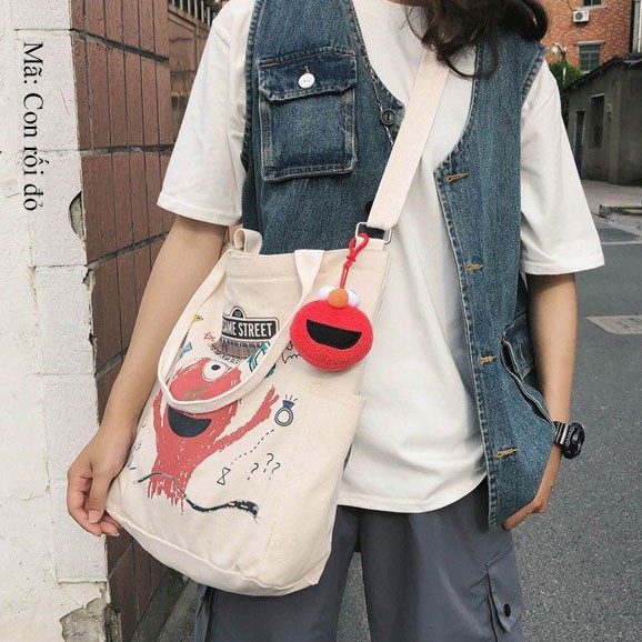 TÚI VẢI TOTE KAWS X SESAME STREET DỄ THƯƠNG, NGỘ NGHĨNH