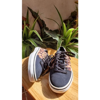 GIÀY THỂ THAO SNEAKER SI 2HAND