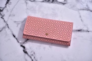 VÍ TORY BURCH ROBINSON LEATHER ENVELOPE NEW WITH TAGS WALLET
